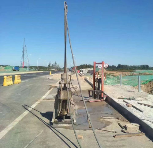商洛公路高聚物注浆加固